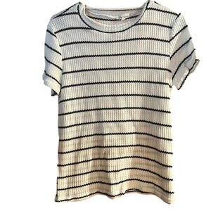 Cedar and gold size large women’s top good condition